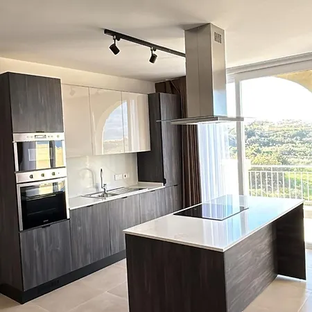 The Valley Collection - A17 Apartment