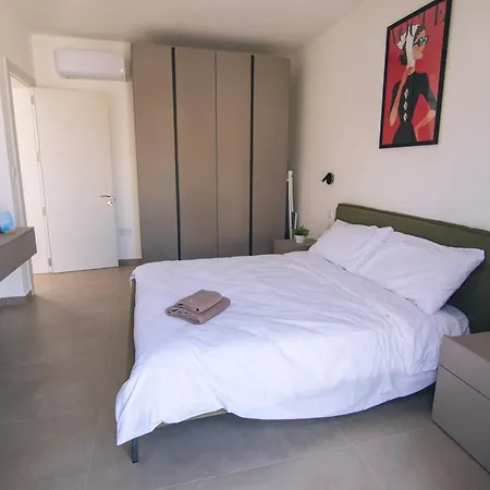 The Valley Collection - A17 Apartment