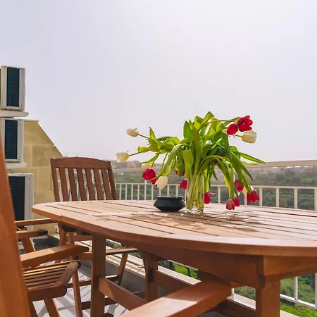 The Valley Collection - A17 Apartment