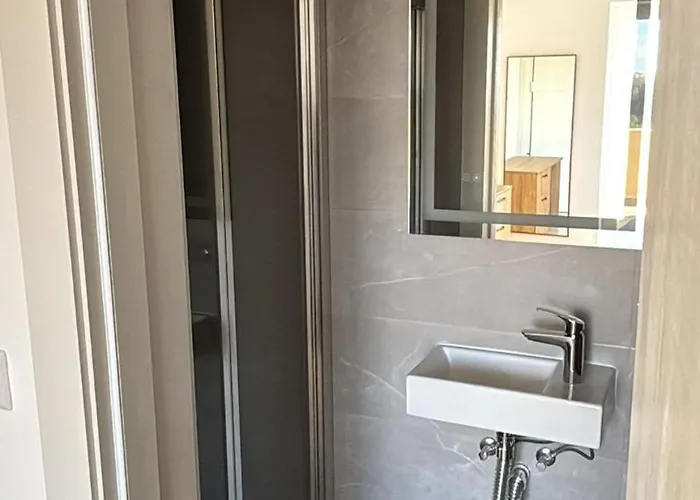 The Valley Collection - A17 Xagħra