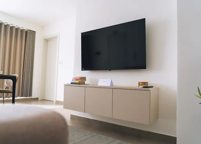 The Valley Collection - A17 * Xagħra